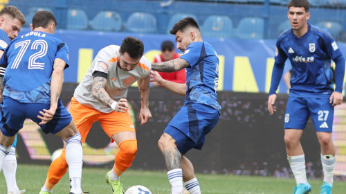 Metaloglobus - FCU 1948 Craiova 3-2. Bucureștenii vor evolua în play-off, oltenii în play-out