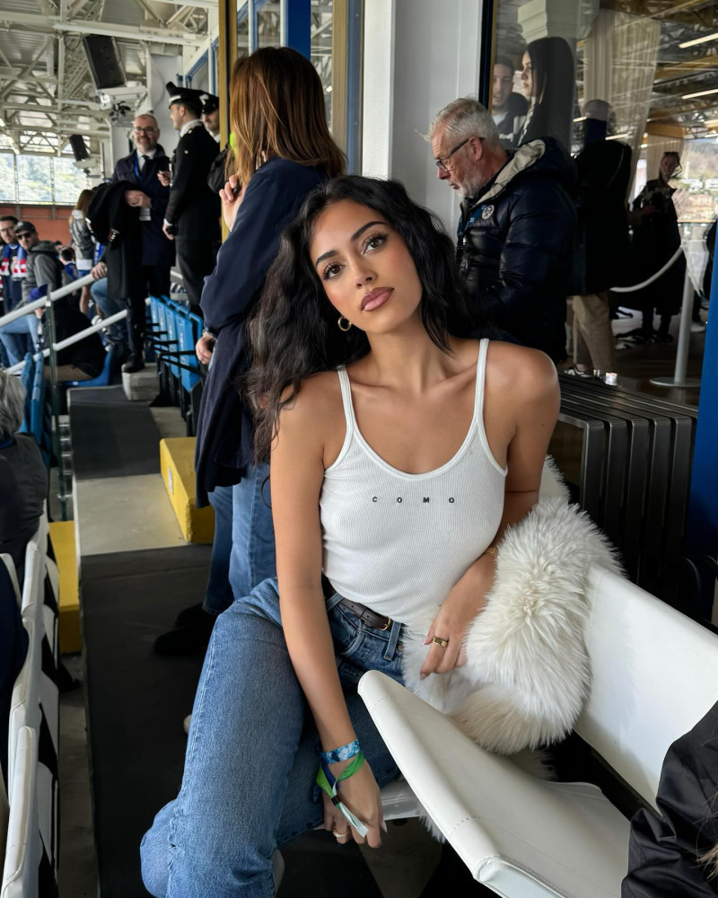 wolfiecindy_1741812735_3586907656480184635_203690457