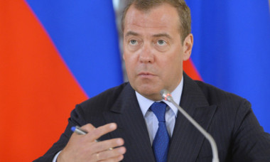 Medvedev amenință cu al Treilea Război Mondial: „Consultați-vă cu Trump, ticăloșilor”