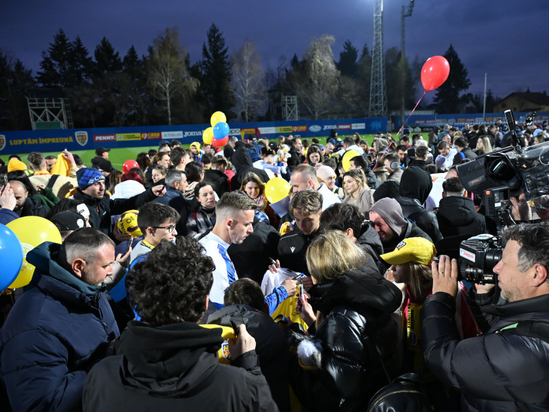 FOTBAL:ANTRENAMENT ROMANIA (17.03.2025)