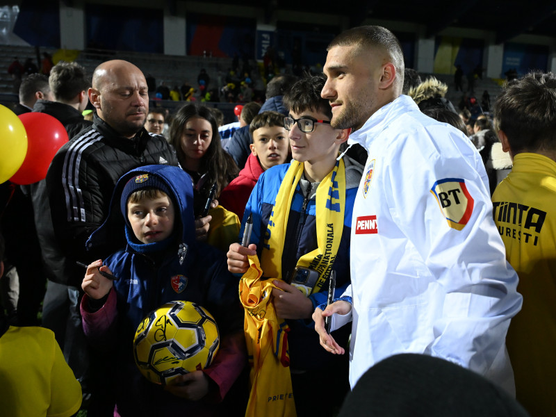 FOTBAL:ANTRENAMENT ROMANIA (17.03.2025)