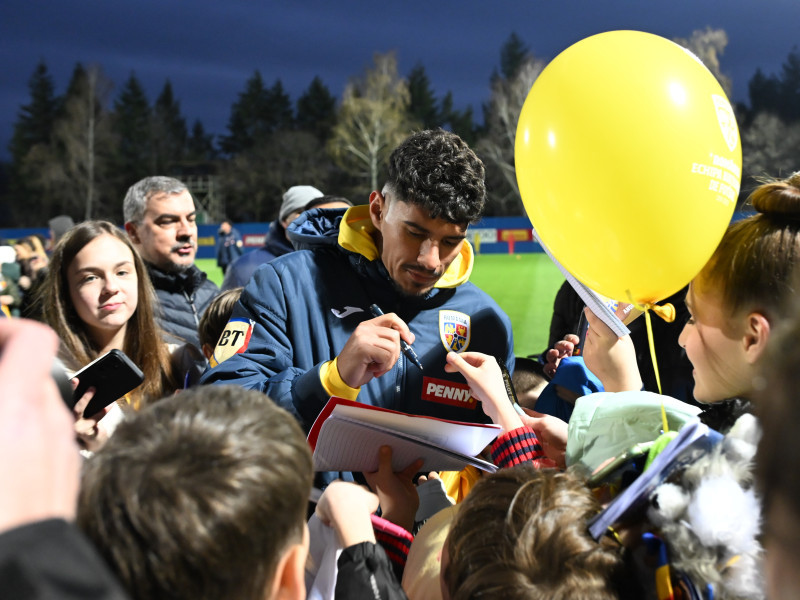 FOTBAL:ANTRENAMENT ROMANIA (17.03.2025)