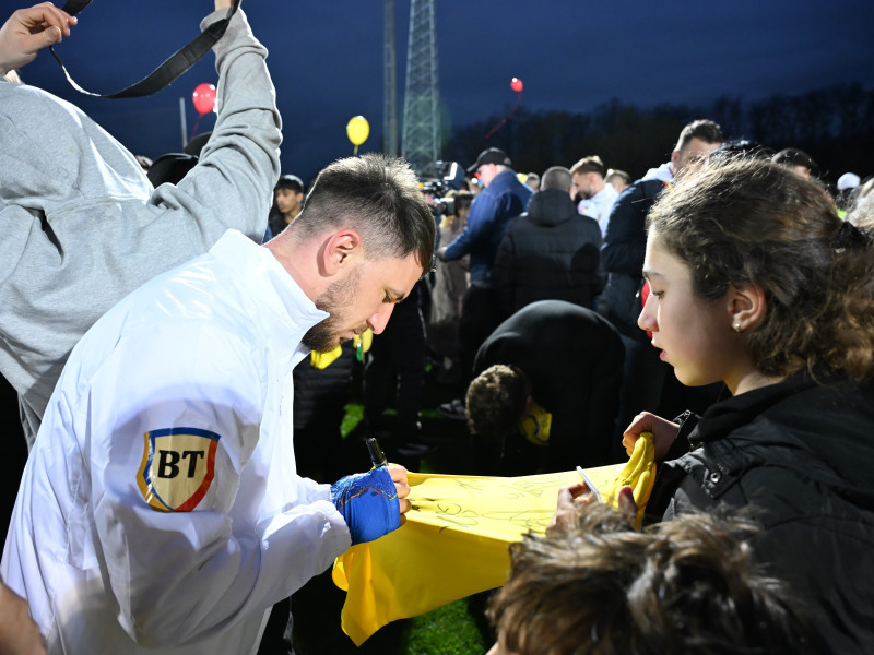 FOTBAL:ANTRENAMENT ROMANIA (17.03.2025)