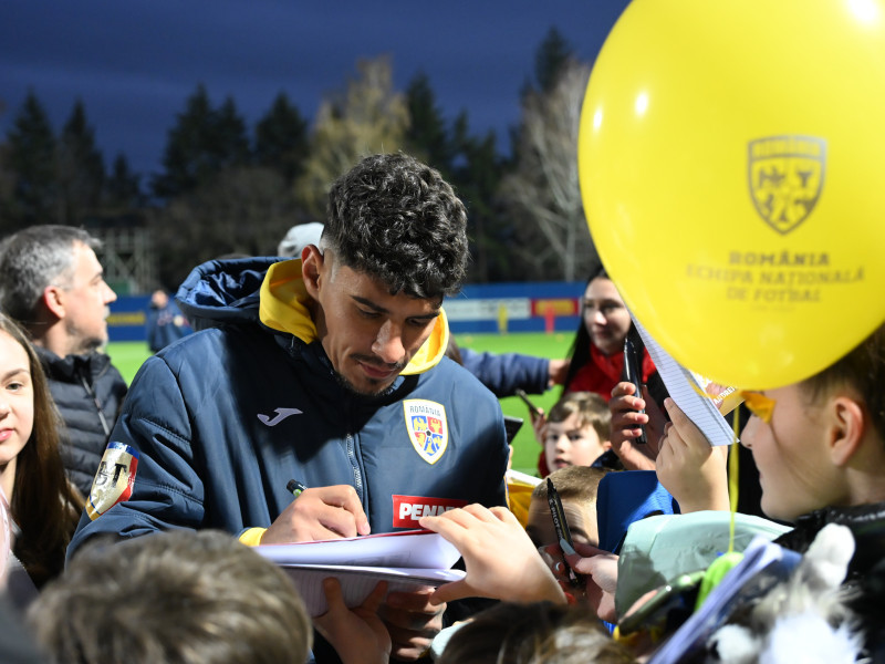 FOTBAL:ANTRENAMENT ROMANIA (17.03.2025)