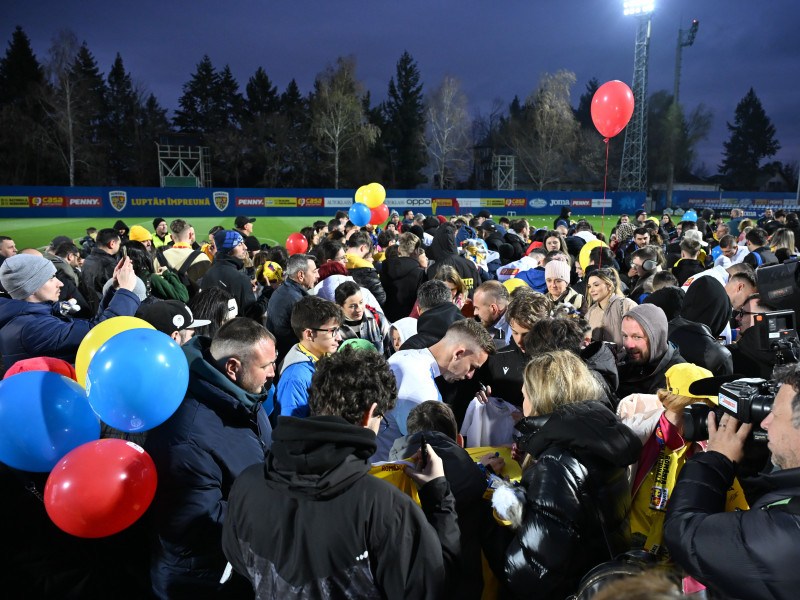 FOTBAL:ANTRENAMENT ROMANIA (17.03.2025)