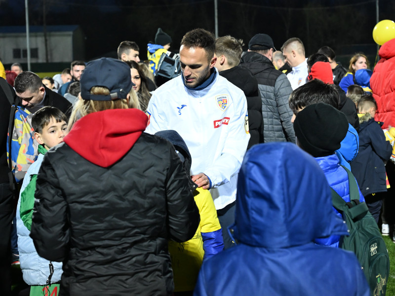 FOTBAL:ANTRENAMENT ROMANIA (17.03.2025)