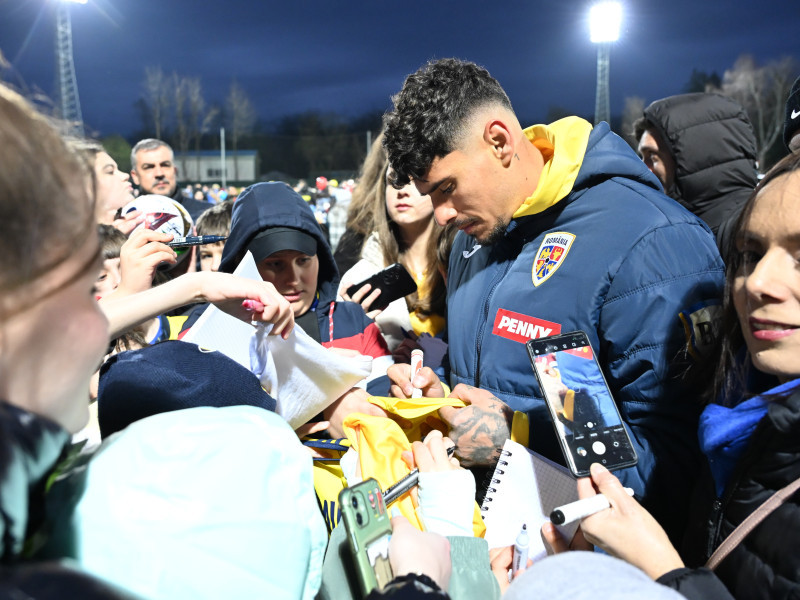 FOTBAL:ANTRENAMENT ROMANIA (17.03.2025)