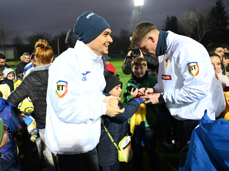 FOTBAL:ANTRENAMENT ROMANIA (17.03.2025)