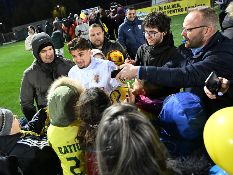 FOTBAL:ANTRENAMENT ROMANIA (17.03.2025)