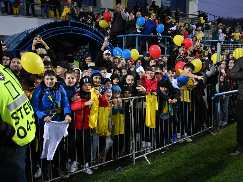FOTBAL:ANTRENAMENT ROMANIA (17.03.2025)