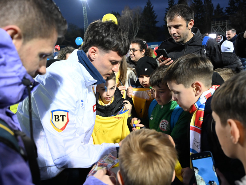 FOTBAL:ANTRENAMENT ROMANIA (17.03.2025)