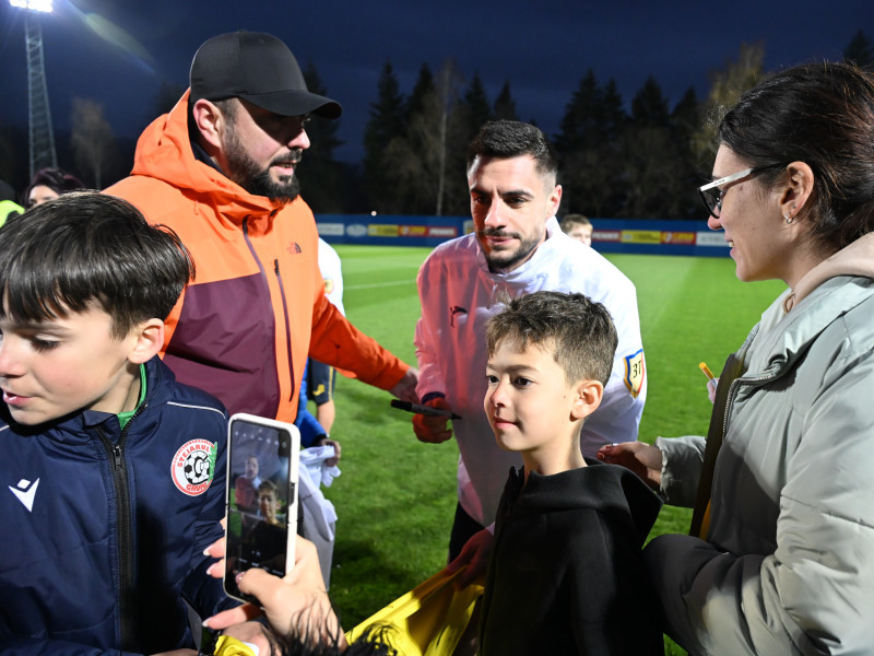 FOTBAL:ANTRENAMENT ROMANIA (17.03.2025)