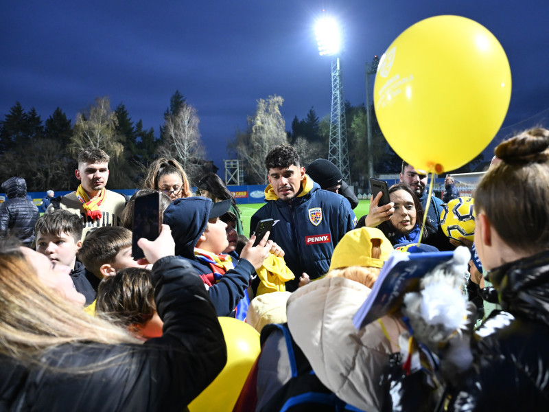 FOTBAL:ANTRENAMENT ROMANIA (17.03.2025)