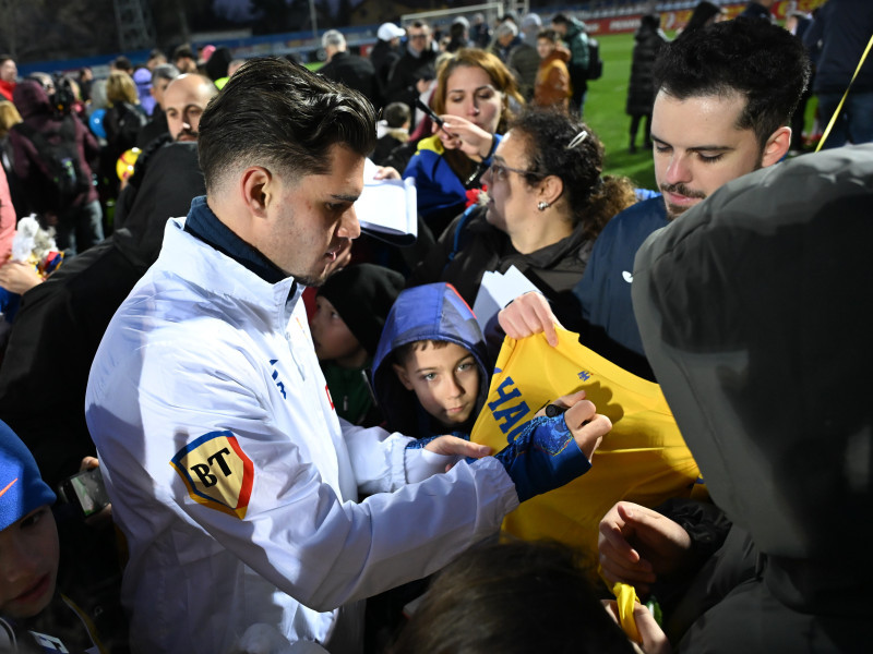 FOTBAL:ANTRENAMENT ROMANIA (17.03.2025)