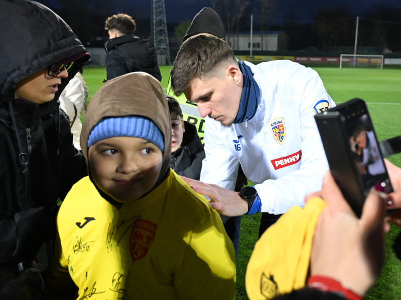 FOTBAL:ANTRENAMENT ROMANIA (17.03.2025)