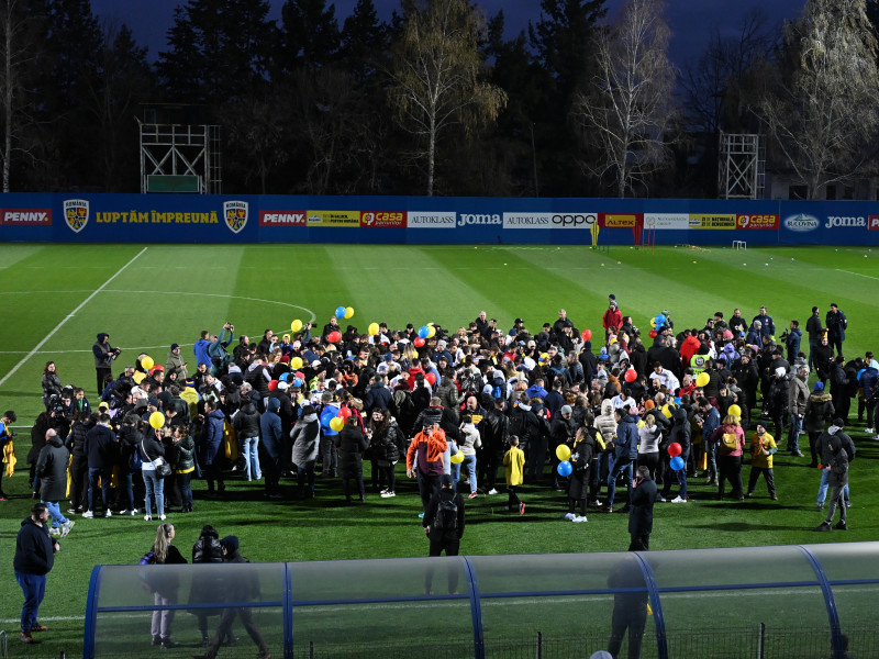 FOTBAL:ANTRENAMENT ROMANIA (17.03.2025)
