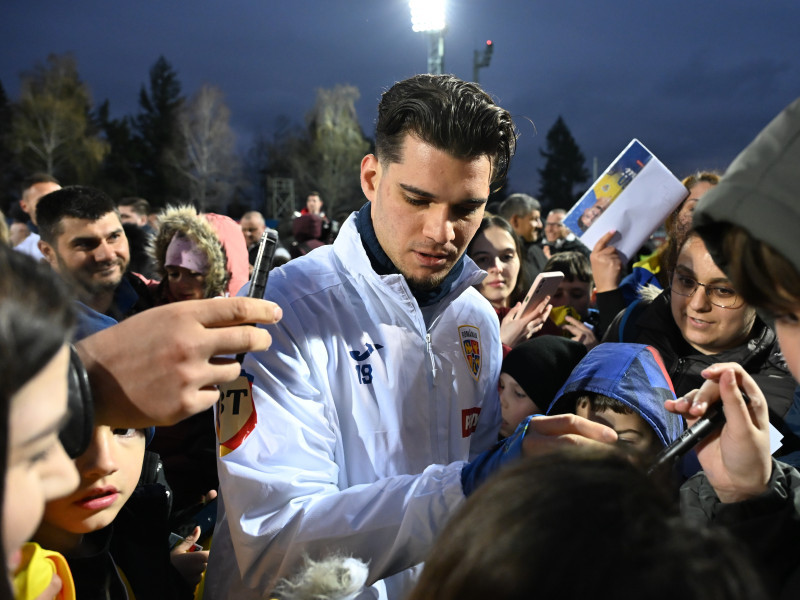 FOTBAL:ANTRENAMENT ROMANIA (17.03.2025)