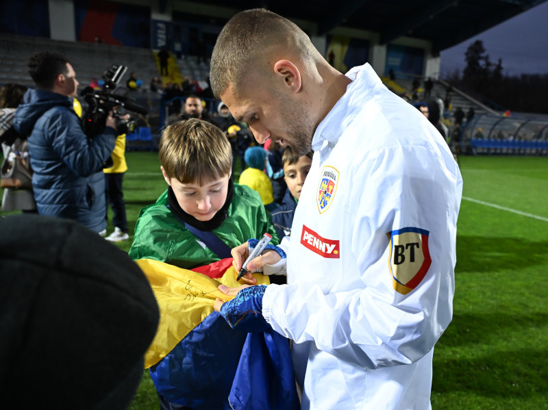FOTBAL:ANTRENAMENT ROMANIA (17.03.2025)