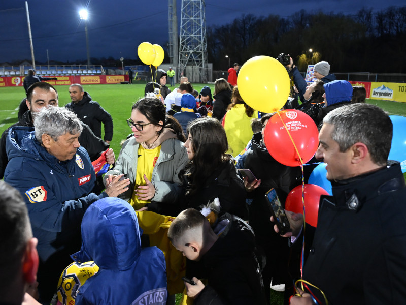 FOTBAL:ANTRENAMENT ROMANIA (17.03.2025)