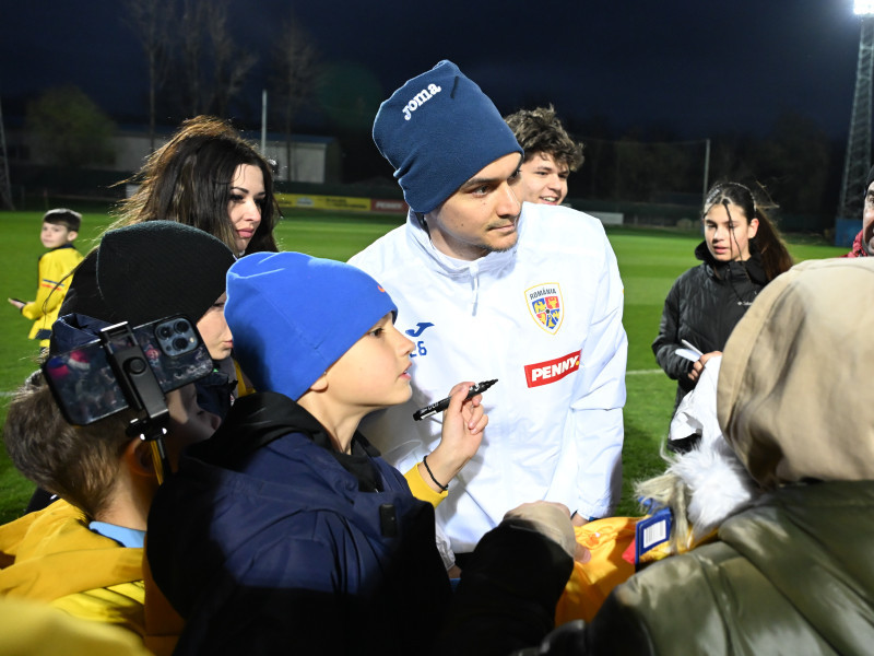 FOTBAL:ANTRENAMENT ROMANIA (17.03.2025)