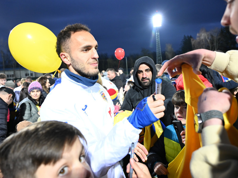 FOTBAL:ANTRENAMENT ROMANIA (17.03.2025)