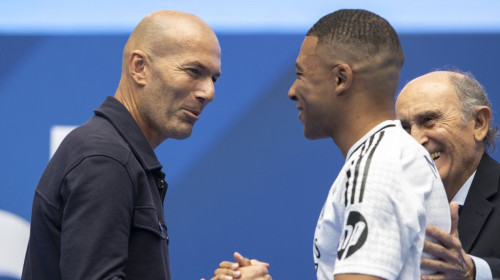 Lovitură de proporții: Zinedine Zidane semnează! Prietenul său a confirmat: ”E alesul”