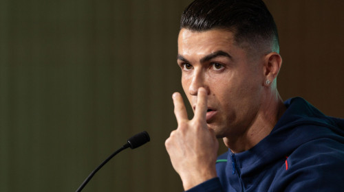 Cristiano Ronaldo are pe masă ”contractul secolului” și e așteptat să semneze! Bonus nemaivăzut