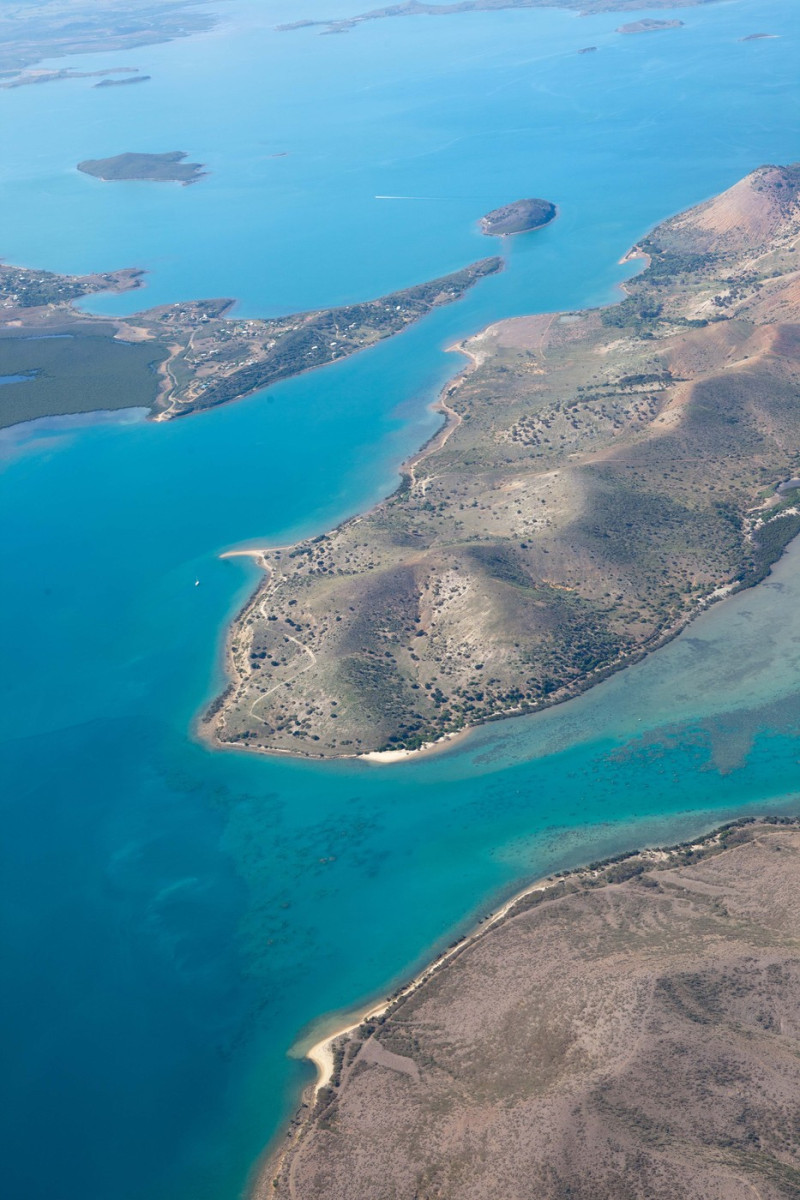 New Caledonia, Aeroplane landscapes