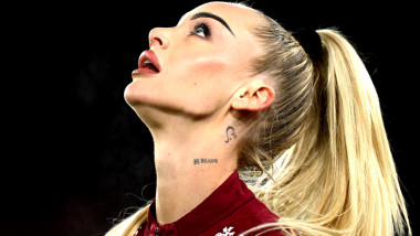 "Cea mai sexy fotbalistă din lume" a rupt tăcerea! De ce nu renunță la machiaj în timpul meciurilor