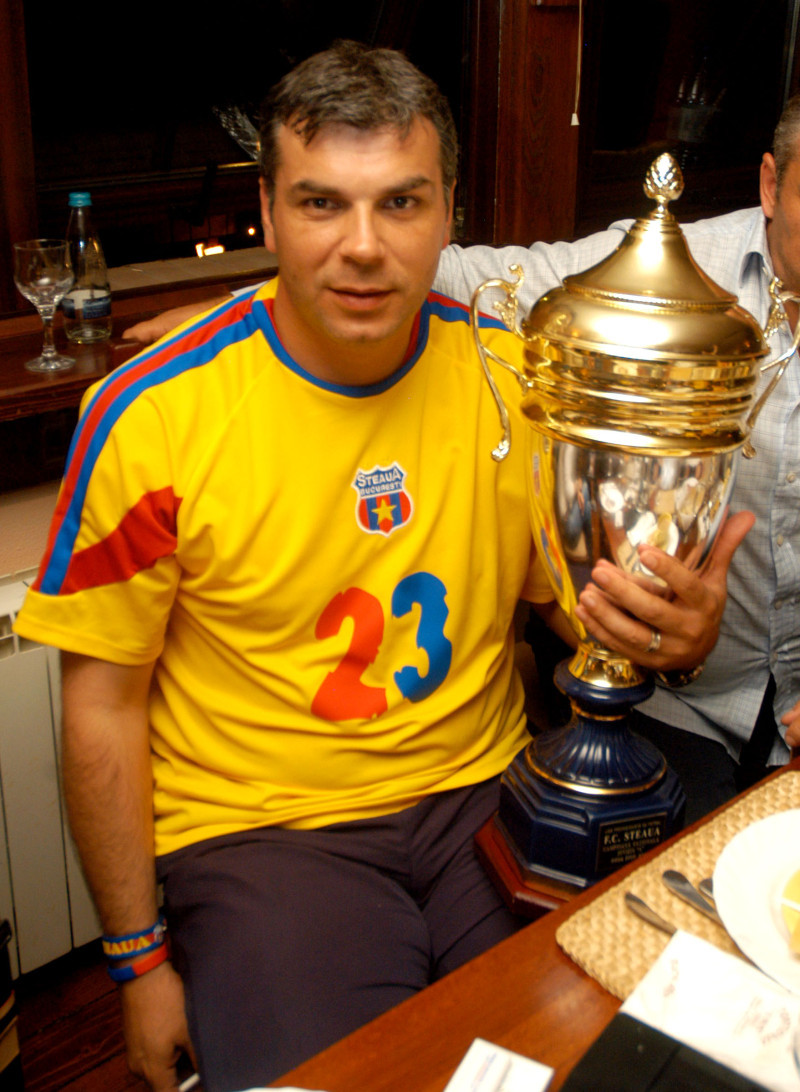 FOTBAL:PETRECERE STEAUA BUCURESTI CU PRILEJUL CASTIGARII CAMPIONATULUI,EDITIA 2005-2006 (8.06.2006)