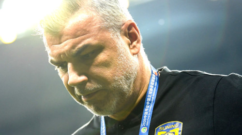 Jackpot pentru Cosmin Olăroiu! Este la 90 de minute de un moment istoric și o primă uriașă
