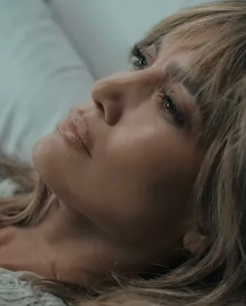 jlo_1739839945_3570358698574896424_305701719