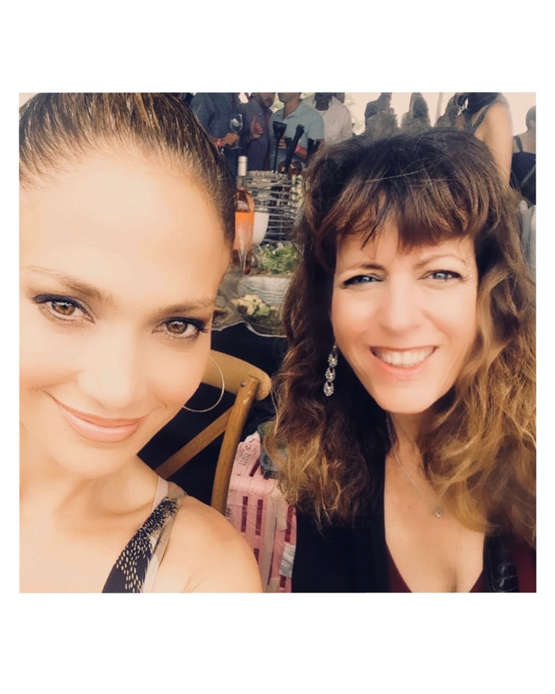jlo_1741479953_3584116079666499049_305701719