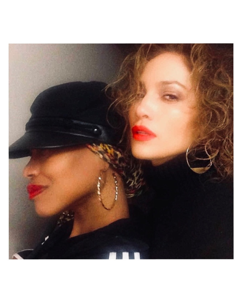 jlo_1741479953_3584116079666507002_305701719