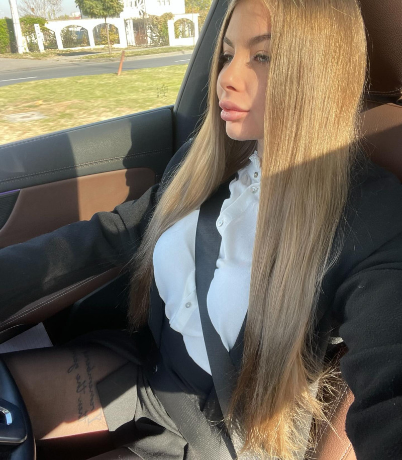 radut.cristina8_1731000880_3496211247177213543_1912808334