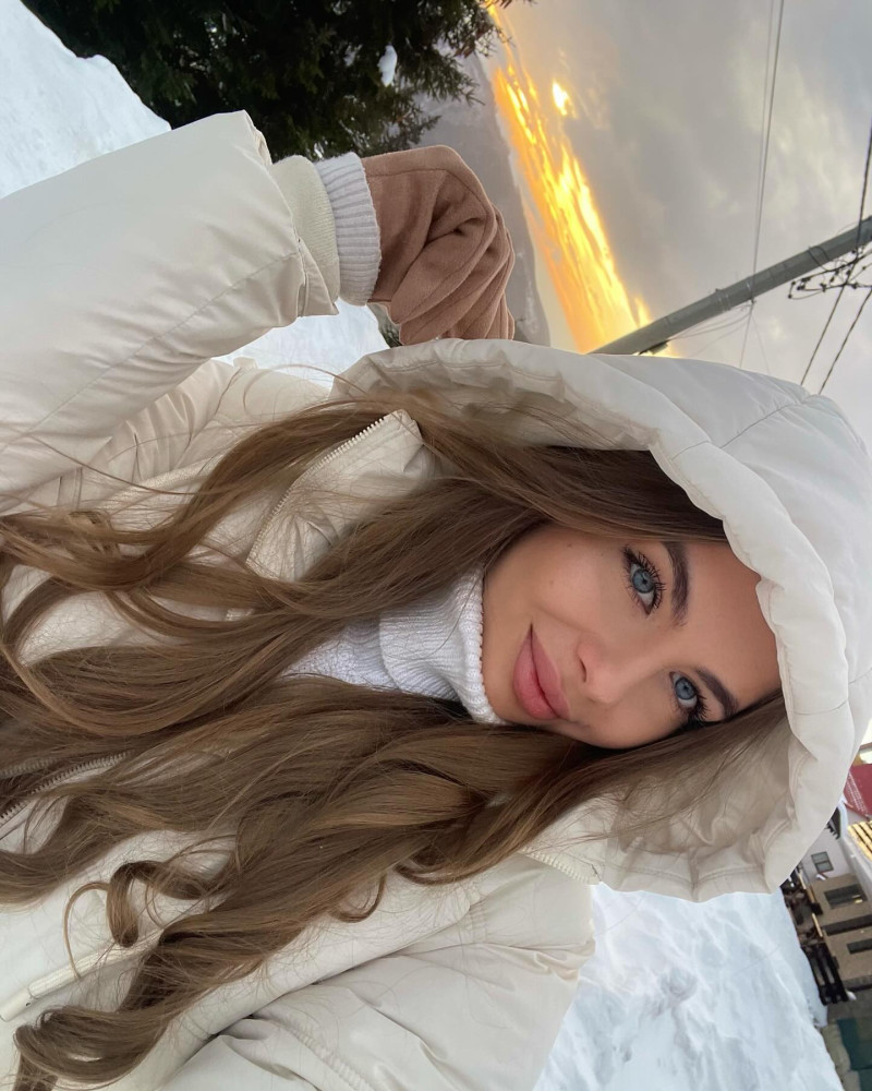 radut.cristina8_1734279754_3523716437839509574_1912808334