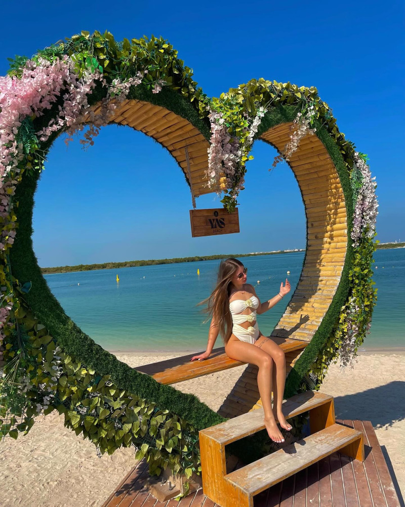 radut.cristina8_1735303913_3532307703899516258_1912808334