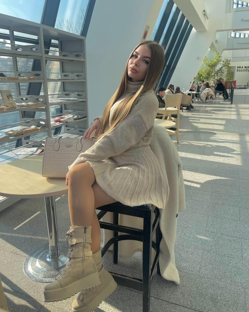 radut.cristina8_1740487481_3575790619897071420_1912808334