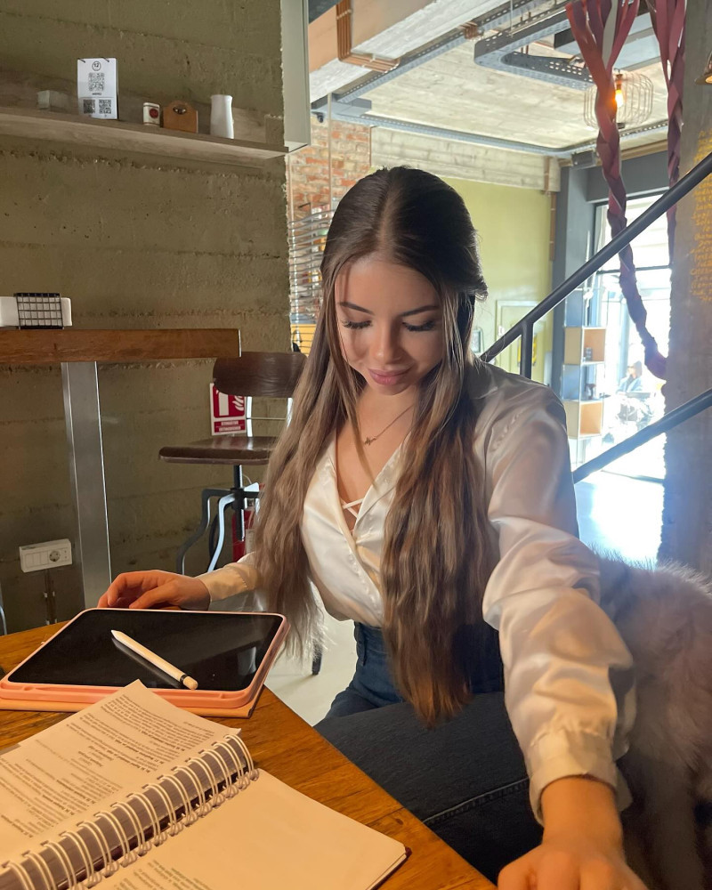 radut.cristina8_1742469360_3592415832424229347_1912808334