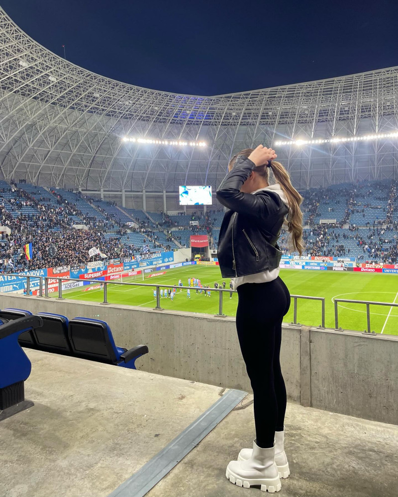 radut.cristina8_1744580222_3610123021217563536_1912808334