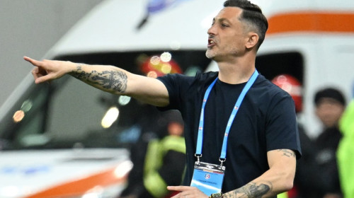 Debut la Craiova! Fotbalistul de 35 de ani, titularizat în premieră de Rădoi în Superligă la meciul cu CFR
