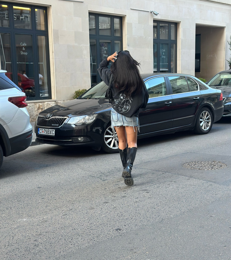 mbali_malindi_1745263907_3615858188885313002_1625680584