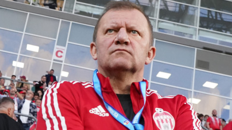 A semnat: Dorinel Munteanu a revenit ca antrenor în SuperLigă! Ce salariu va încasa