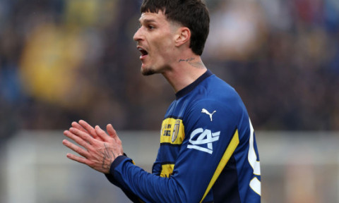 Lovitura primită de Dennis Man de la Cristi Chivu!