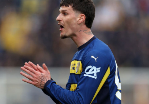 Lovitura primită de Dennis Man de la Cristi Chivu!