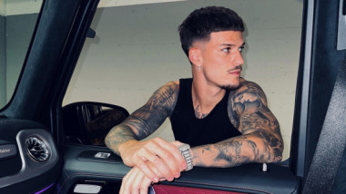 Italienii au reacționat imediat după ce Dennis Man și-a șters pozele cu tricoul celor de la Parma de pe social media