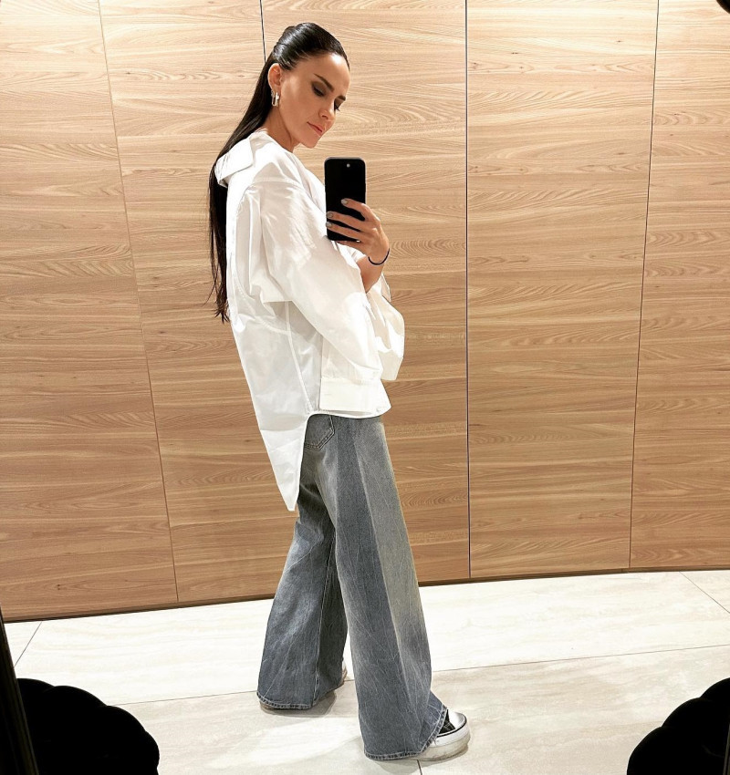 adechivu_1696409050_3206033942116386554_290323113