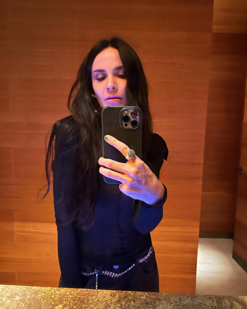 adechivu_1686576081_3123549025680354720_290323113