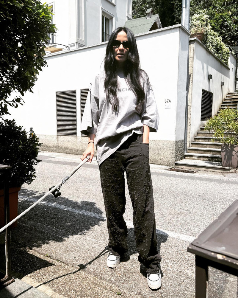 adechivu_1685288670_3112749435616016261_290323113