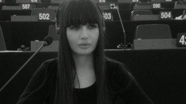 Cu ce se ocupă Elena Băsescu, după ce s-a votat în unanimitate să fie dată afară